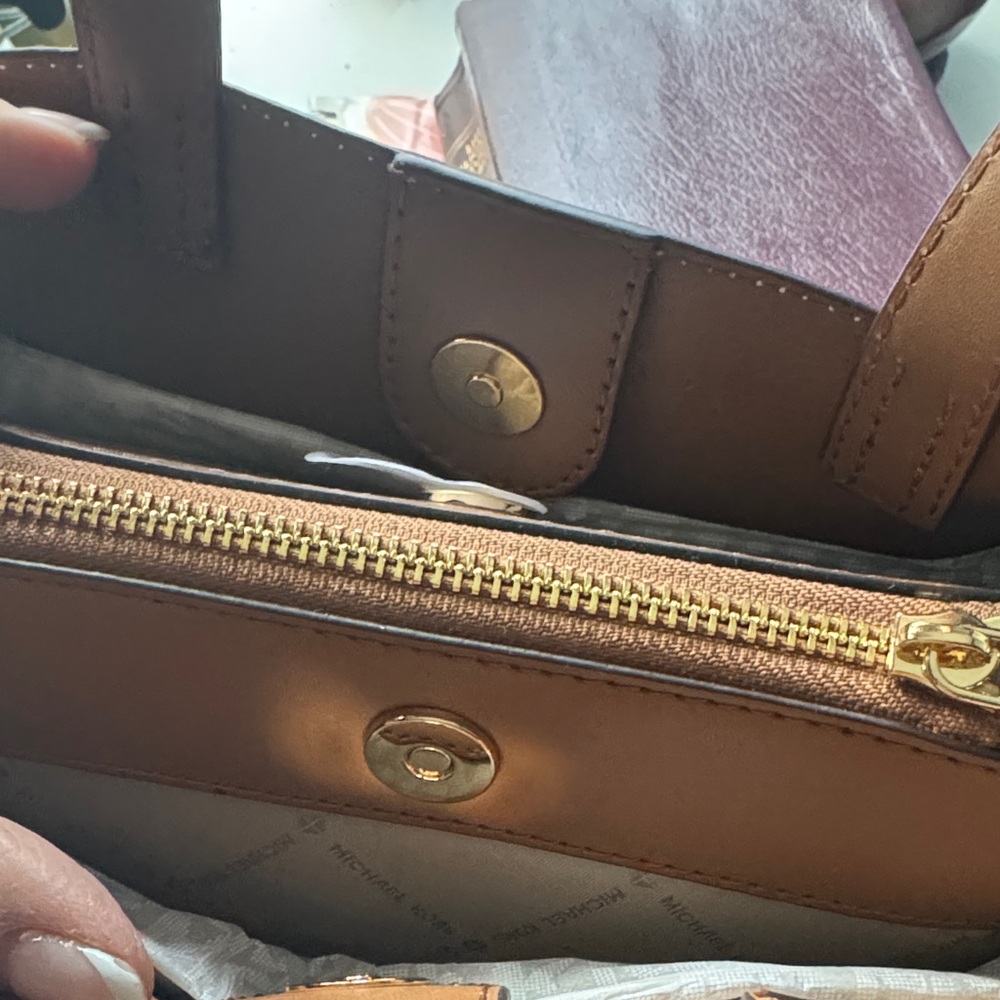 Michael Kors Signature Brown and Cream Satchel - Picture 3 of 5